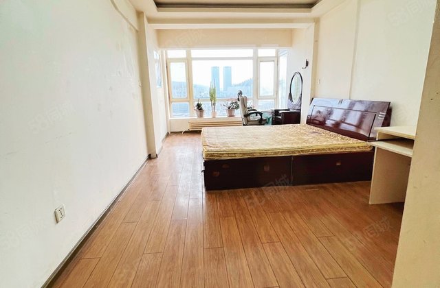 倚山里小区3室2厅97.62㎡43.9万二手房图片