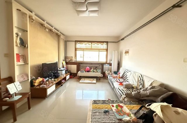 95万文轩本部，剧院，银座电业局五院三室朝阳边户，停车方便