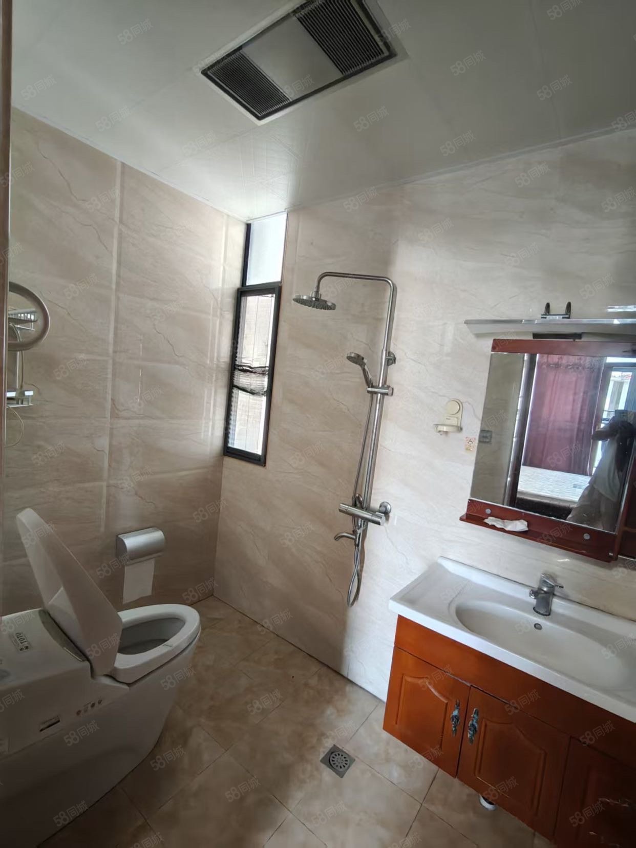 宜教花苑6室2厅4卫123㎡南北168万