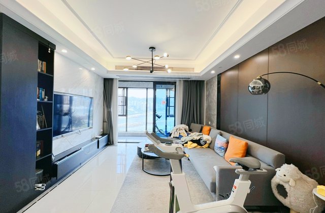 紫御江山天誉4室2厅139.68㎡200万二手房图片