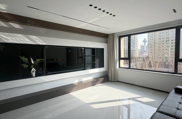 英伦尚城(E区)3室2厅147㎡76.8万二手房图片