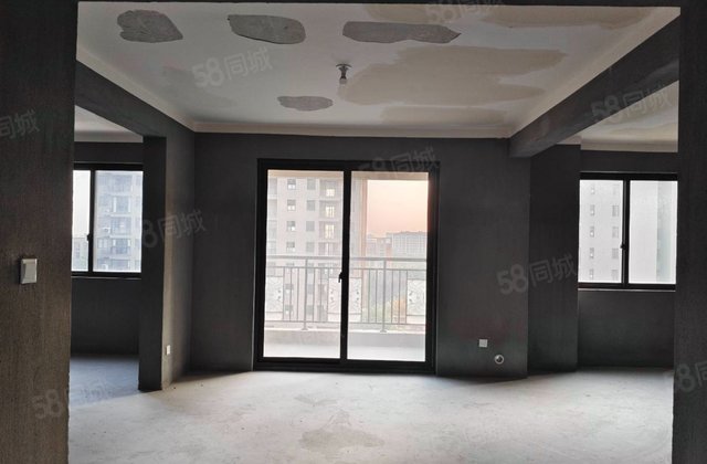 东方都市3室2厅126.38㎡123万二手房图片