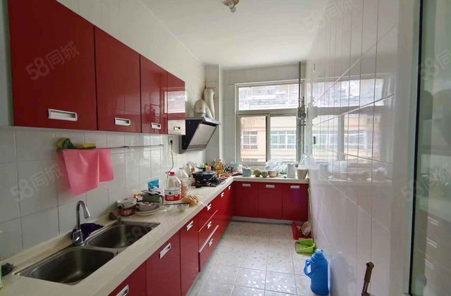 颐和园 3室两厅两卫 送储 停车方便