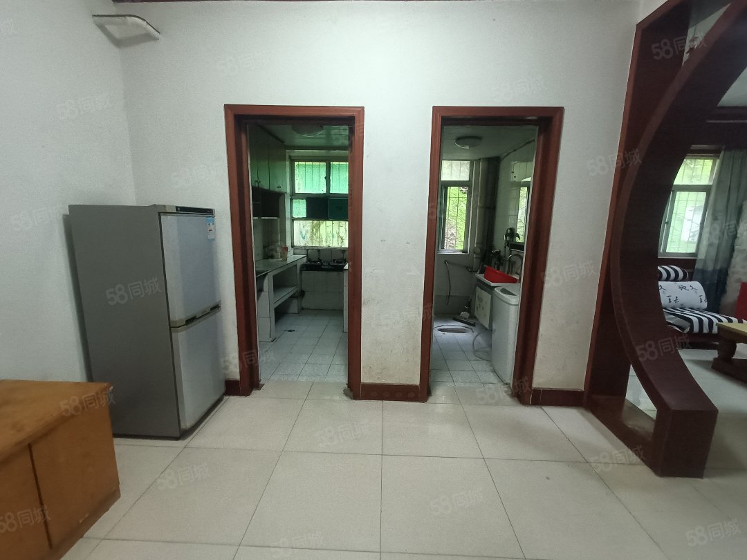 轮胎东村2室2厅1卫76㎡南北23万