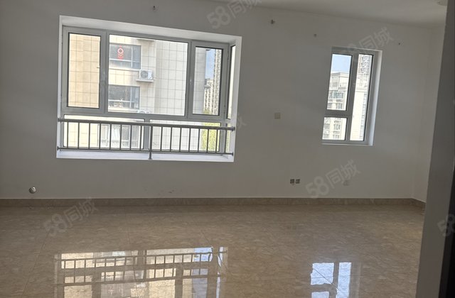 锦绣滨河御府 双卫格局 带车位储藏室产权清晰 电梯房