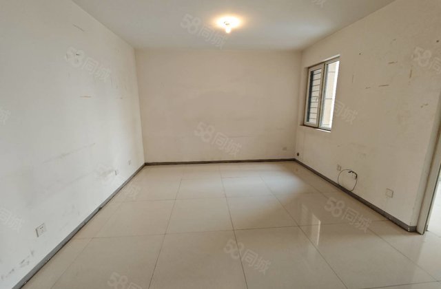 亿丰 水晶丽城 电梯大三室两卫 免大税带储藏室 随时可看房