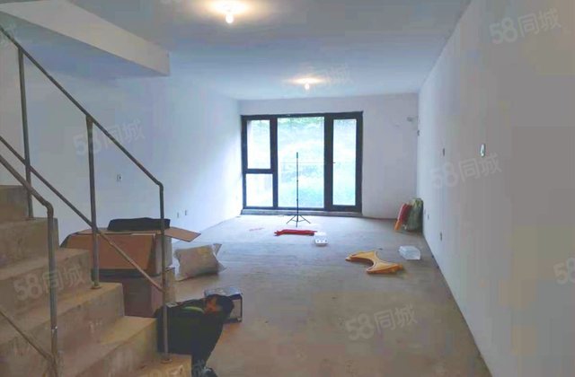 御翠湾3室2厅172.71㎡102.8万二手房图片