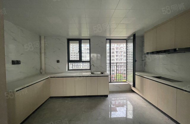 刚需 洋房小区对过     一手手续 泰和园 急售
