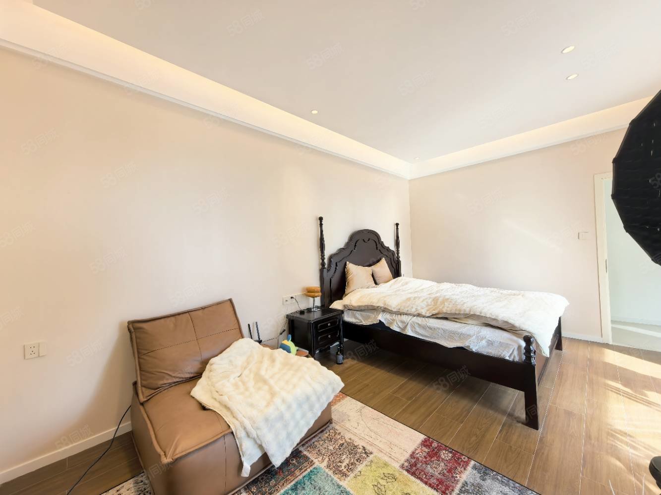 德和领秀广场4室2厅2卫140㎡南北172.8万