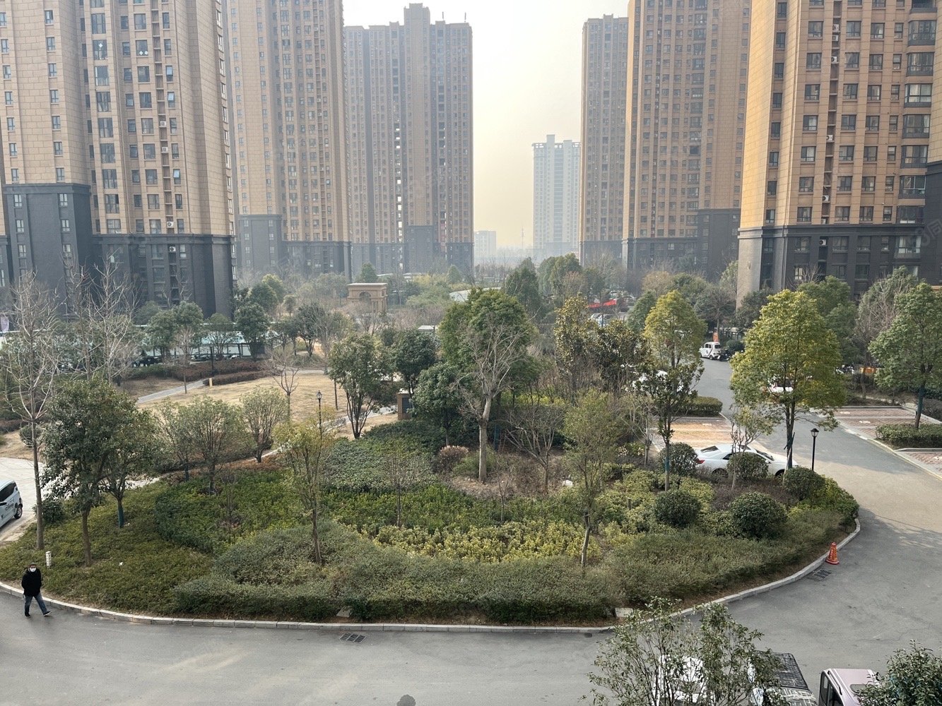 王,南北通透,全天采光,老证可按揭,上海滩花园-驻马店58同城