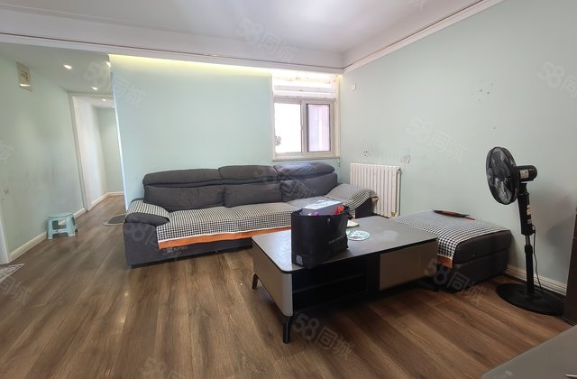 急售  市医院附近  卫育花园  精装修两室两厅  北顺