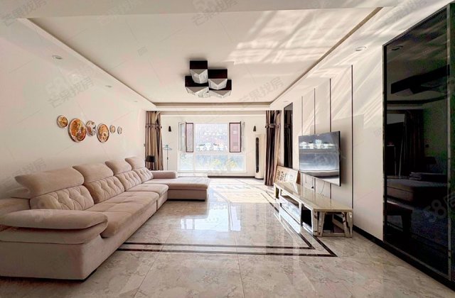 保利香槟国际3室2厅124.53㎡110万二手房图片