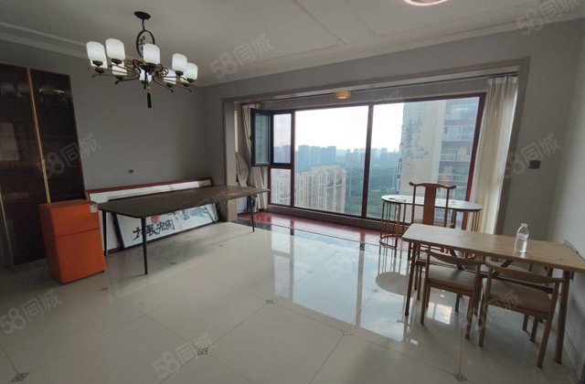 理想城朗悦府水城印象附近 单价4000 精装修 西边户免大税