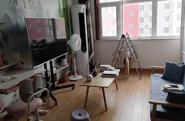 鸿运花园1室1厅59.74㎡26.6万二手房图片