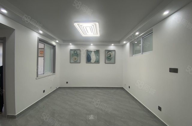 房东急售！精装三室  中间楼层 水岸新城 嘉明