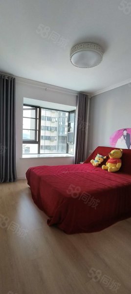 阳光城檀府3室2厅2卫128㎡南北95万
