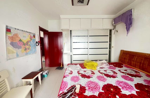 急售香江电梯房 送车储 房龄新 装修好 南北通透 采光充足