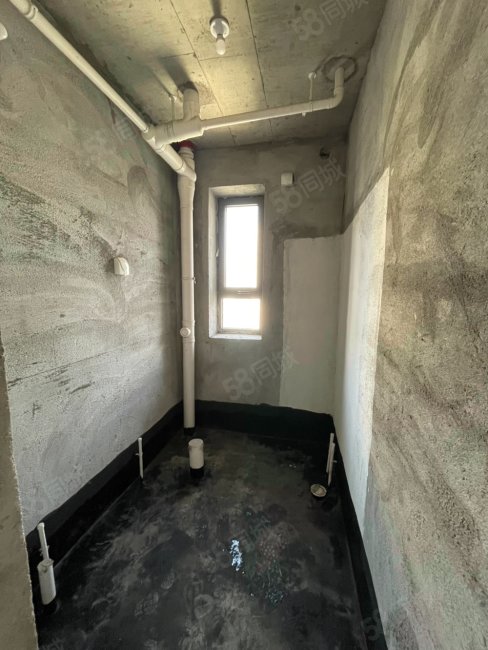 直隶新城文苑3室2厅2卫136㎡南北149万