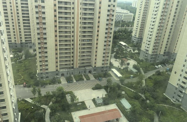 明康文馨园 高楼层视野无遮挡 送车位送地下室送地下室房东直卖
