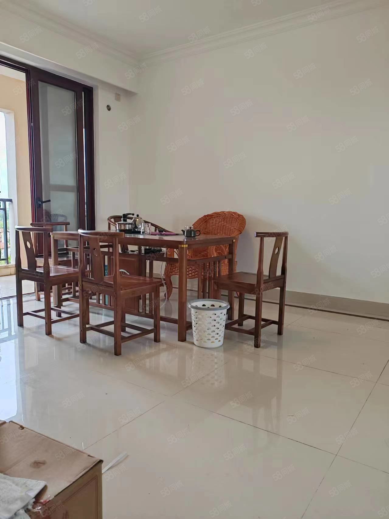 富力红树湾2室2厅1卫95㎡南北75.77万