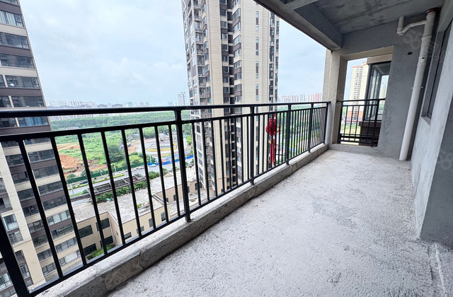 海能龙福郡4室2厅124㎡49.8万二手房图片