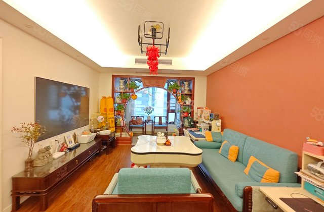 万科里金域国际(一二期)4室2厅138.77㎡228万二手房图片