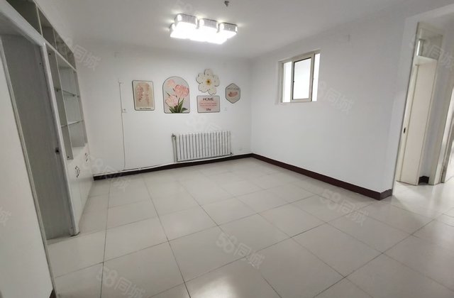 南北通透 精装交通便捷 看房随时送地下室价格可议