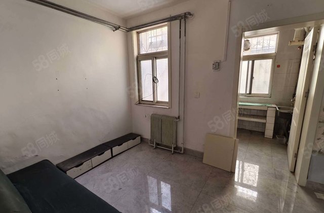 新区  ，东昌市委河道管理处一楼带院，两居室  ，南北通透