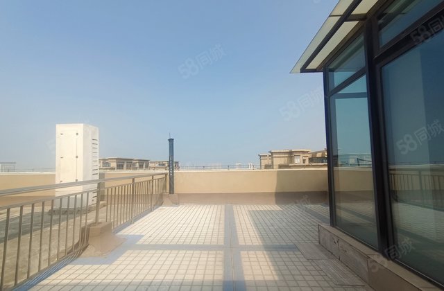 急售，润景苑西区，带阁楼，带车位储藏室，免大税