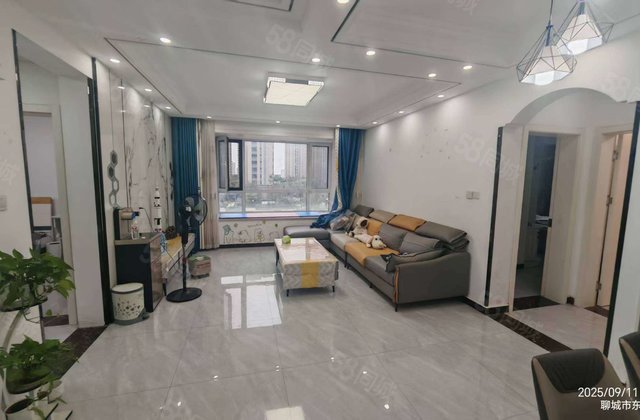 民生凤凰城，带车位储藏室精装修，121平边户