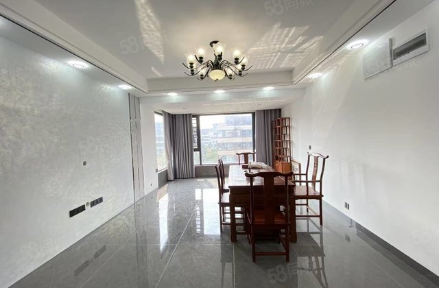 仁山公园紫荆苑4室2厅138.54㎡62.8万二手房图片