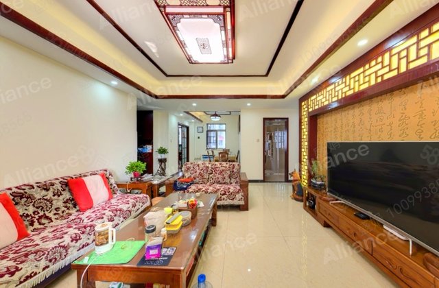 八方小区(C区)4室2厅161.7㎡385万二手房图片