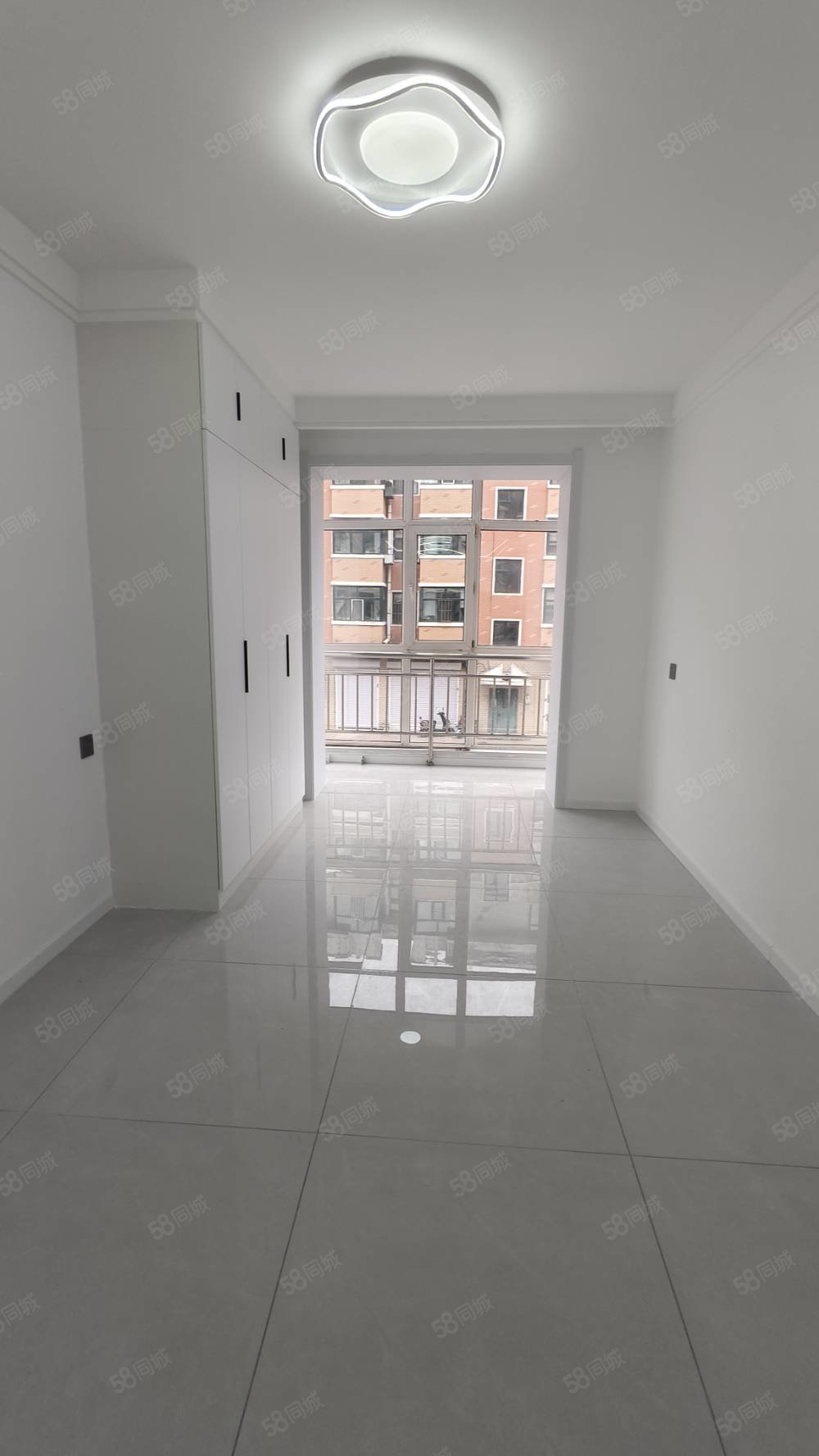 丽海城市花园2室1厅1卫64㎡南北21万