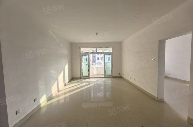 急售 市委附近 领秀城 新房未住 三叶草 带车位 免大税