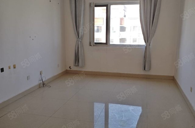 单价四千多！！优势劣势非常明显，根据个人喜好