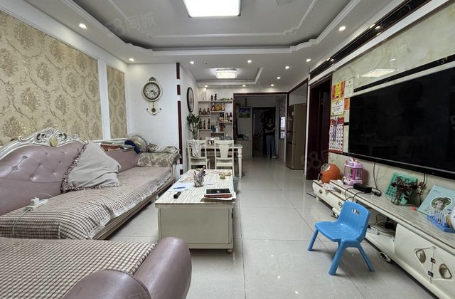 站前街~西湖馨苑~11层电梯洋房~中间楼层~精装修~看房方便