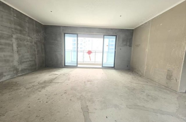 桃李江山3室2厅2卫131㎡南北89万