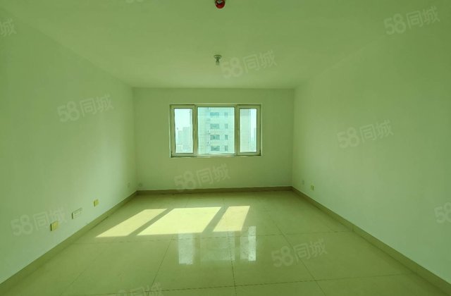 新一中对过！明康文馨园 东边户新房未住 送车位中间楼层诚心卖