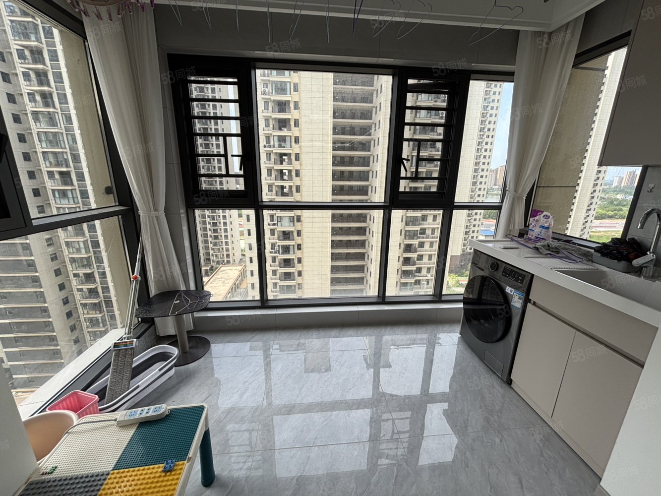 帝景壹号院3室2厅1卫99㎡南北66万