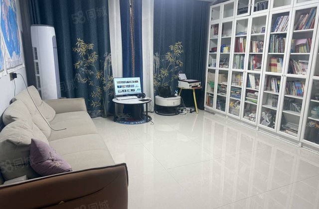 百合新城锦兰园 带车位免大税 医疗配套成熟 楼龄新 双卫生间