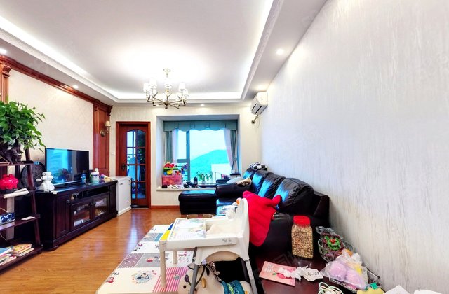 东郡百仕达花园(四期)3室2厅111.37㎡730万二手房图片