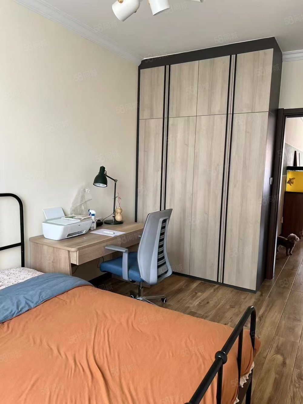 康裕新苑4室2厅2卫205㎡南北183万