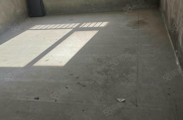 上好景园4室2厅142㎡130万二手房图片