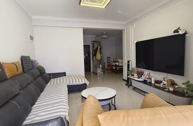 文轩 外国语 新东方龙湾 精装三室 送储藏室 随时看房子