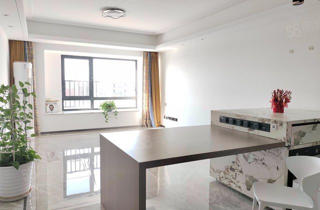 国子郡4室2厅140.5㎡480万二手房图片