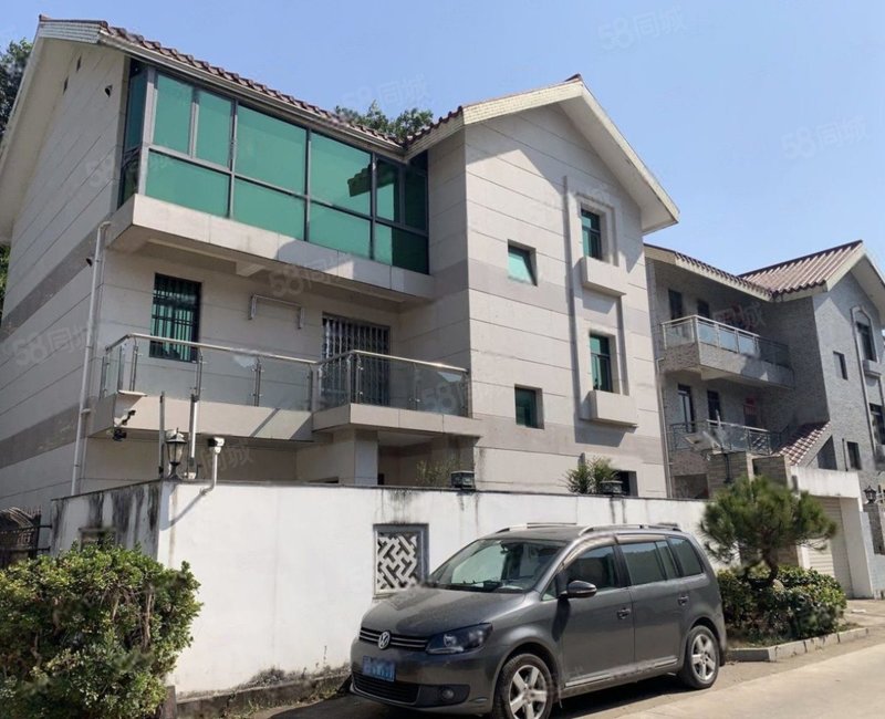 【10图】塘厦东湖山庄边位独栋别墅300平.附带超大私家花园业主急卖,