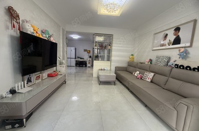 金域中央3室2厅105㎡49万二手房图片