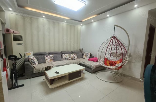 五中万达旁 莲湖花园 送储精装三居 免大税 随时看房