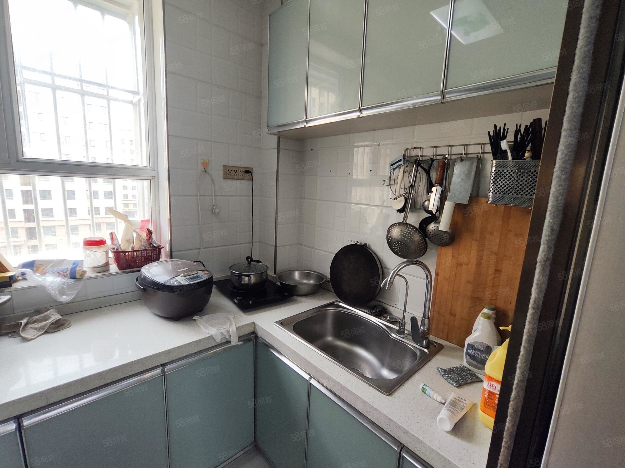 福泉人家3室2厅1卫101.12㎡东33.8万