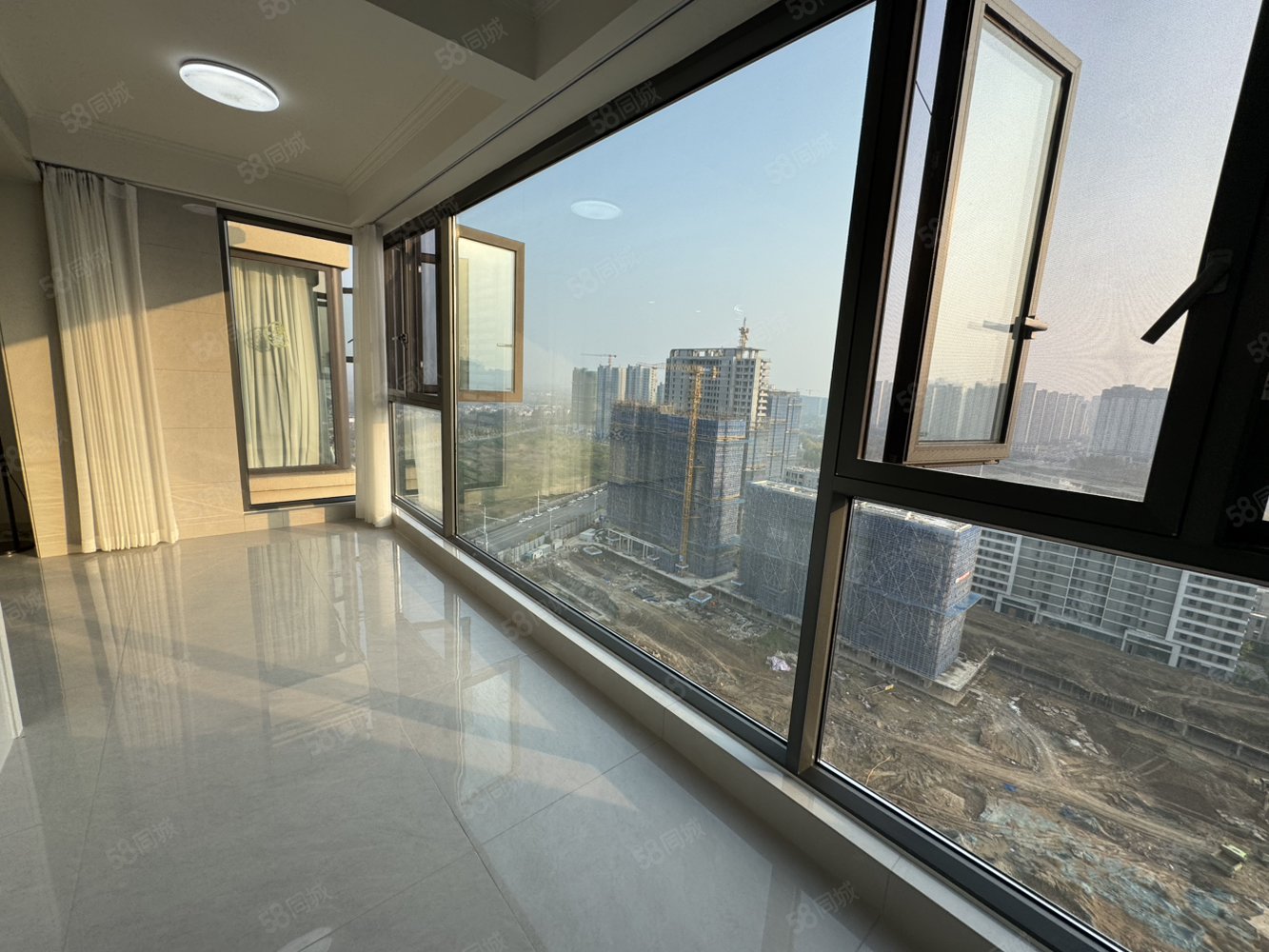 圣桦锦江天玺3室2厅2卫118㎡南北75万